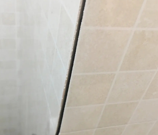 定西瓷砖空鼓维修公司分享阳台瓷砖脱落的修复过程可以分为以下几个步骤